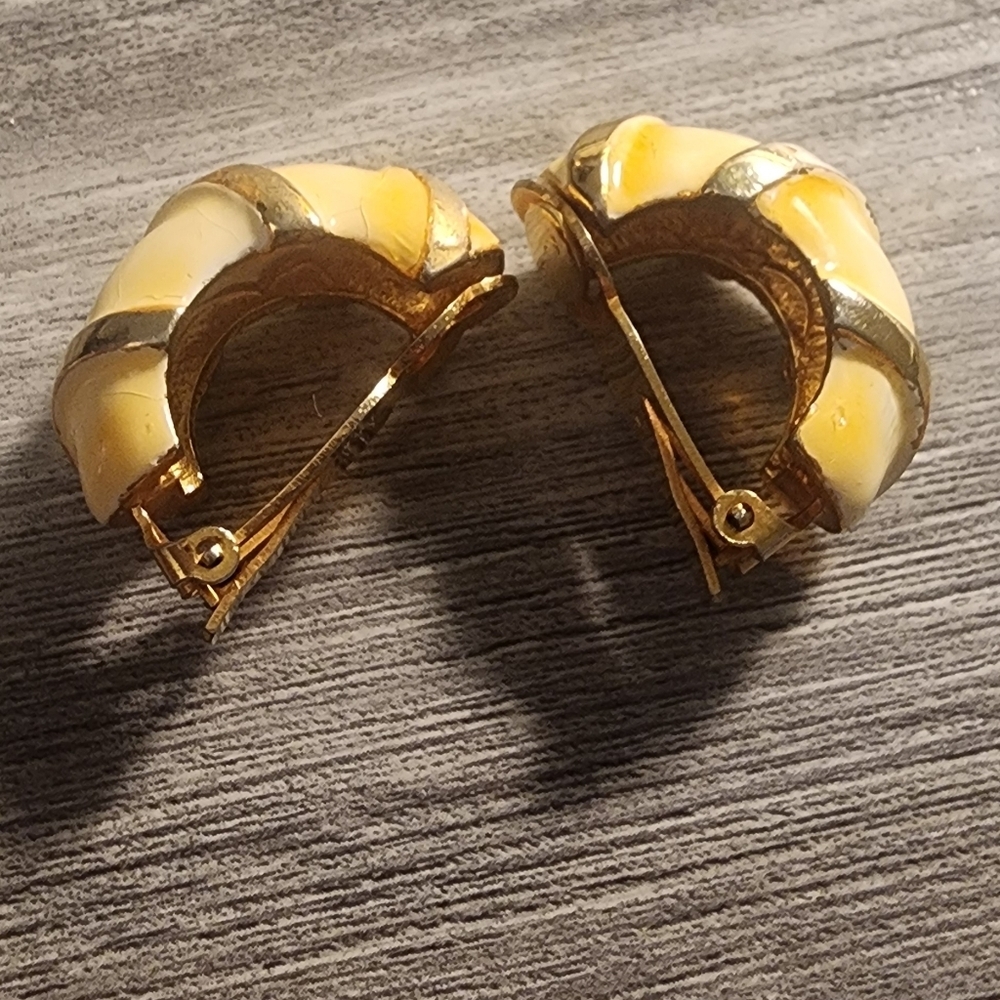 K.J.L Elegant Gold and Cream Hoop Earrings. Signs Of Used.โ